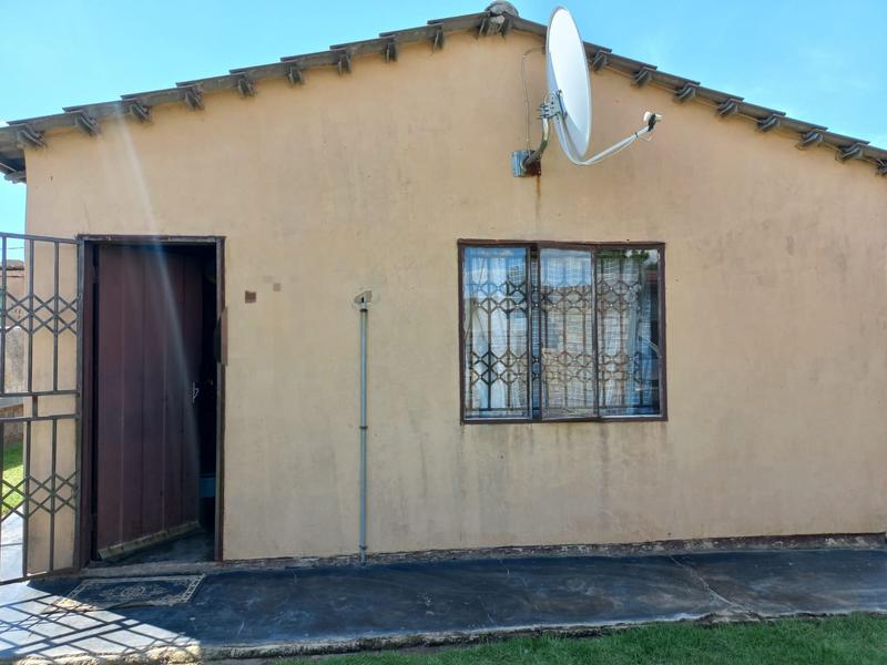 2 Bedroom Property for Sale in Duduza Gauteng