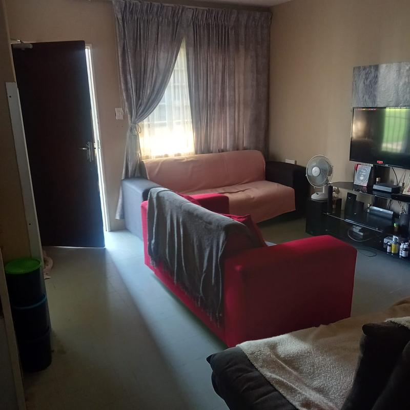 2 Bedroom Property for Sale in Tembisa Gauteng