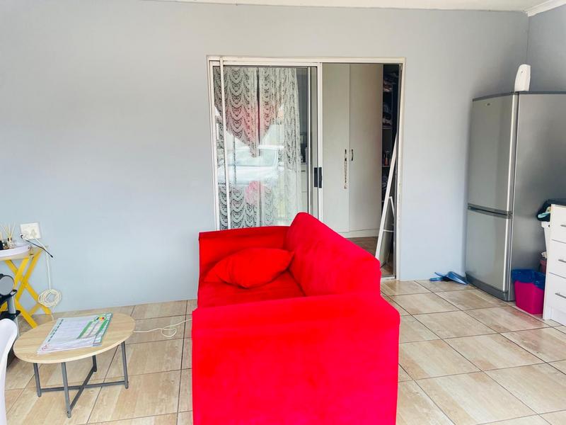 To Let 1 Bedroom Property for Rent in Allandale Gauteng