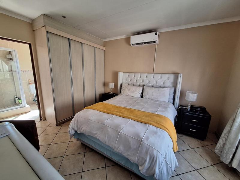 To Let 3 Bedroom Property for Rent in The Reeds Gauteng