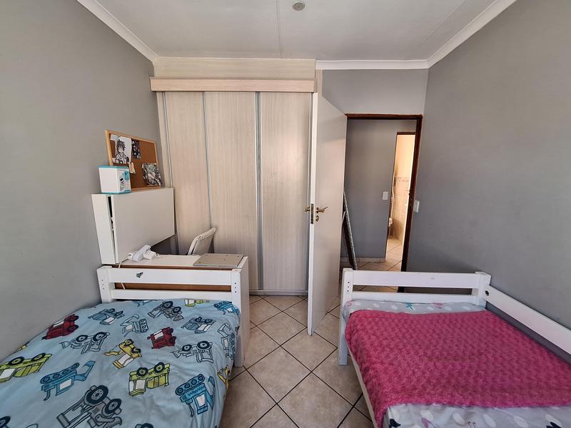 To Let 3 Bedroom Property for Rent in The Reeds Gauteng