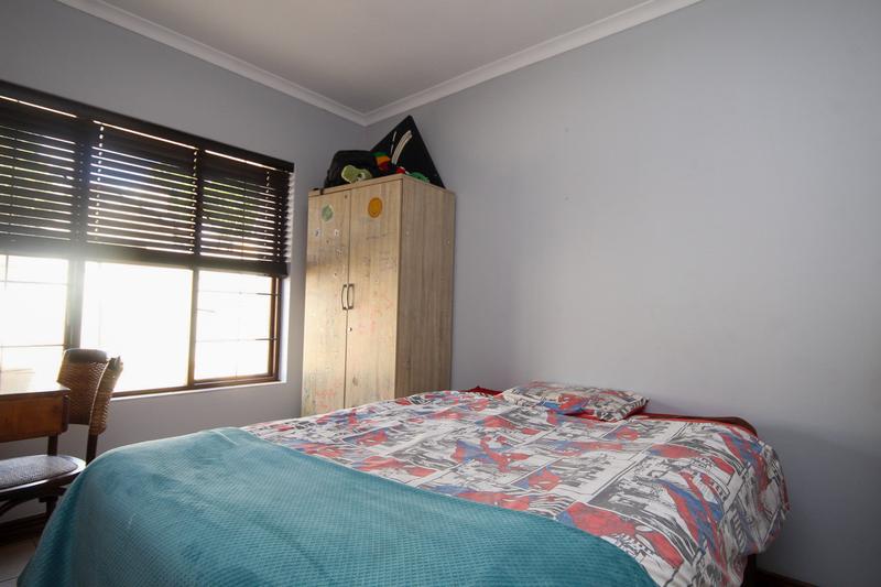 4 Bedroom Property for Sale in Thatchfield Gauteng