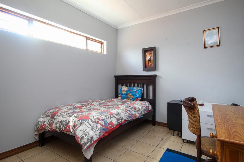 4 Bedroom Property for Sale in Thatchfield Gauteng