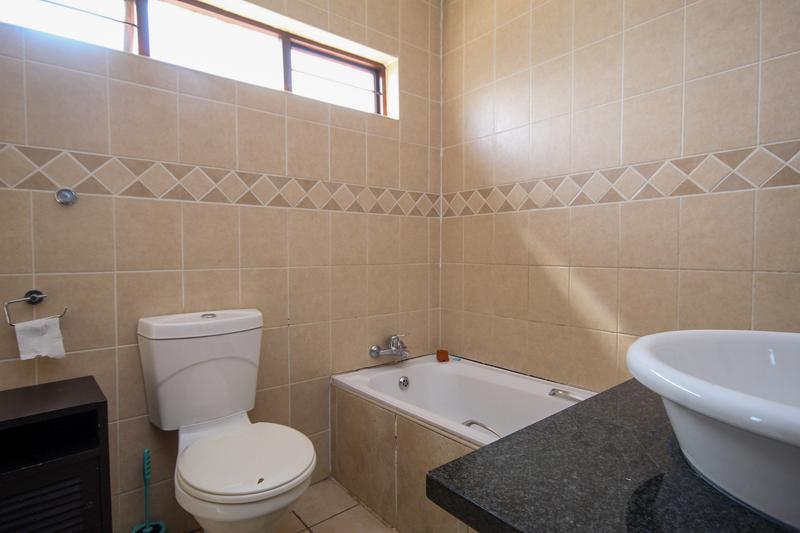 4 Bedroom Property for Sale in Thatchfield Gauteng