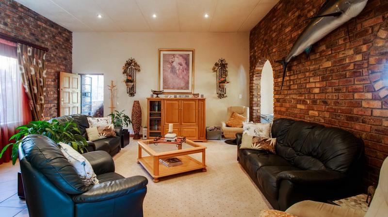 6 Bedroom Property for Sale in Helderkruin View Gauteng