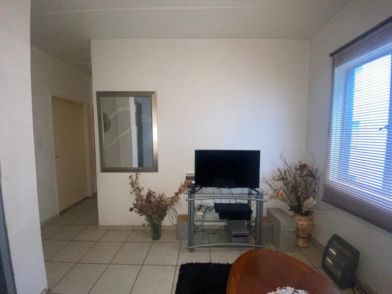 2 Bedroom Property for Sale in Fleurhof Gauteng