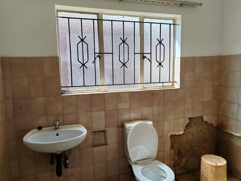 3 Bedroom Property for Sale in Lenasia South Gauteng