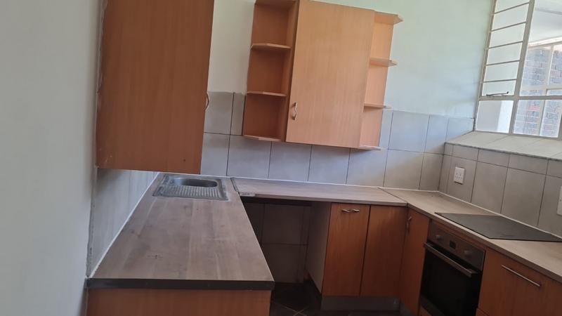 To Let 2 Bedroom Property for Rent in Bedford Gardens Gauteng