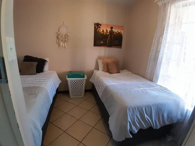 To Let 2 Bedroom Property for Rent in Eco Park Gauteng