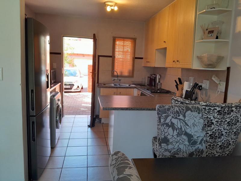 To Let 2 Bedroom Property for Rent in Eco Park Gauteng