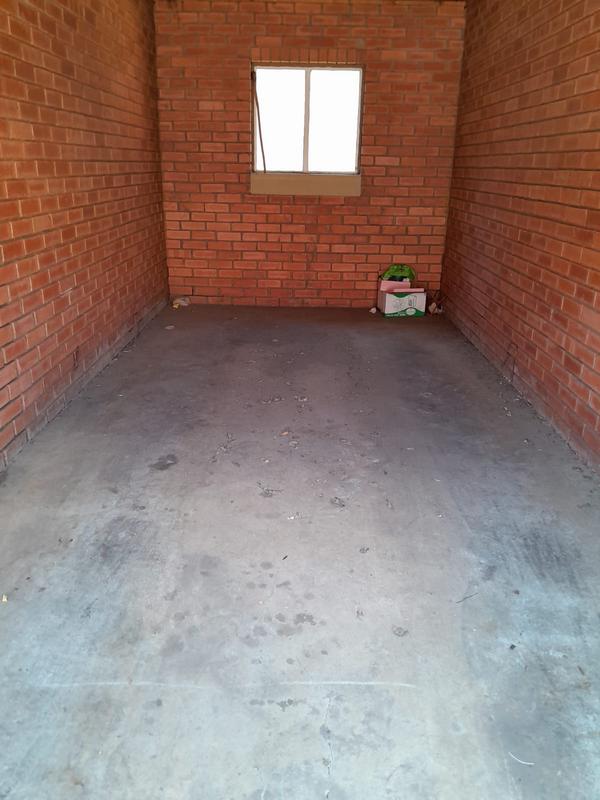 To Let 2 Bedroom Property for Rent in Eco Park Gauteng