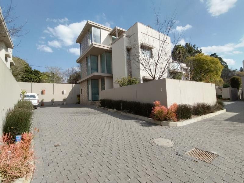 To Let 3 Bedroom Property for Rent in Bryanston Gauteng