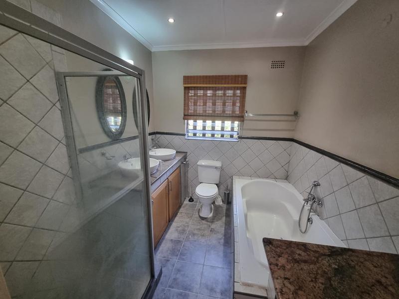 3 Bedroom Property for Sale in Lonehill Gauteng