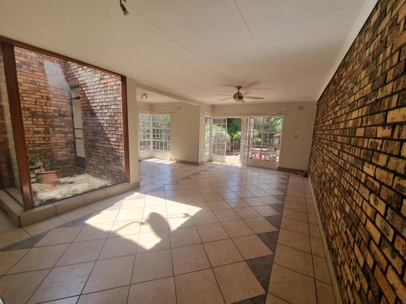 3 Bedroom Property for Sale in Lonehill Gauteng