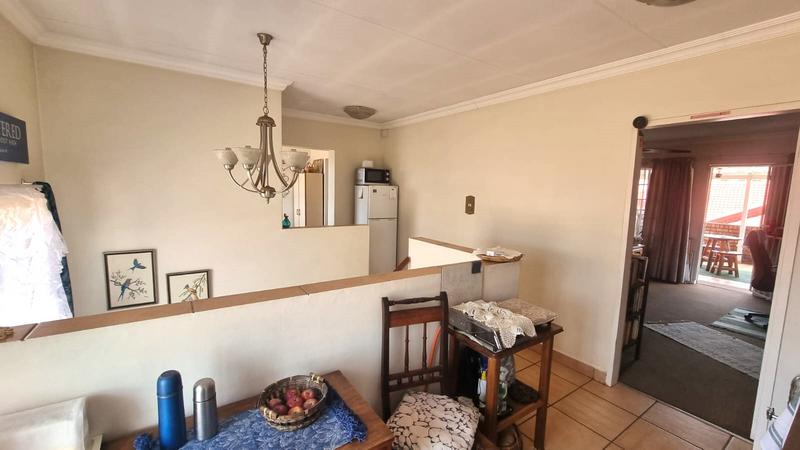 4 Bedroom Property for Sale in Eldoraigne Gauteng