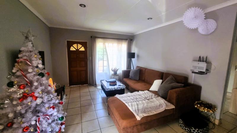 3 Bedroom Property for Sale in Wierda Park Gauteng