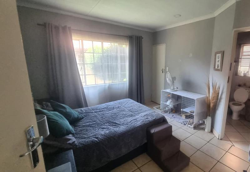 3 Bedroom Property for Sale in Wierda Park Gauteng