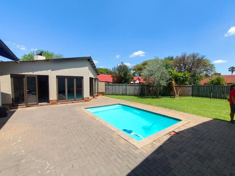 3 Bedroom Property for Sale in Sinoville Gauteng