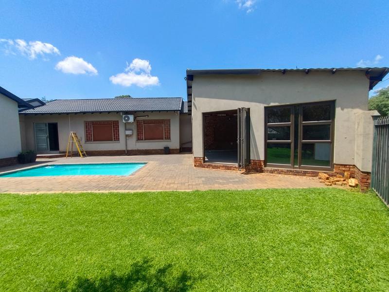 3 Bedroom Property for Sale in Sinoville Gauteng