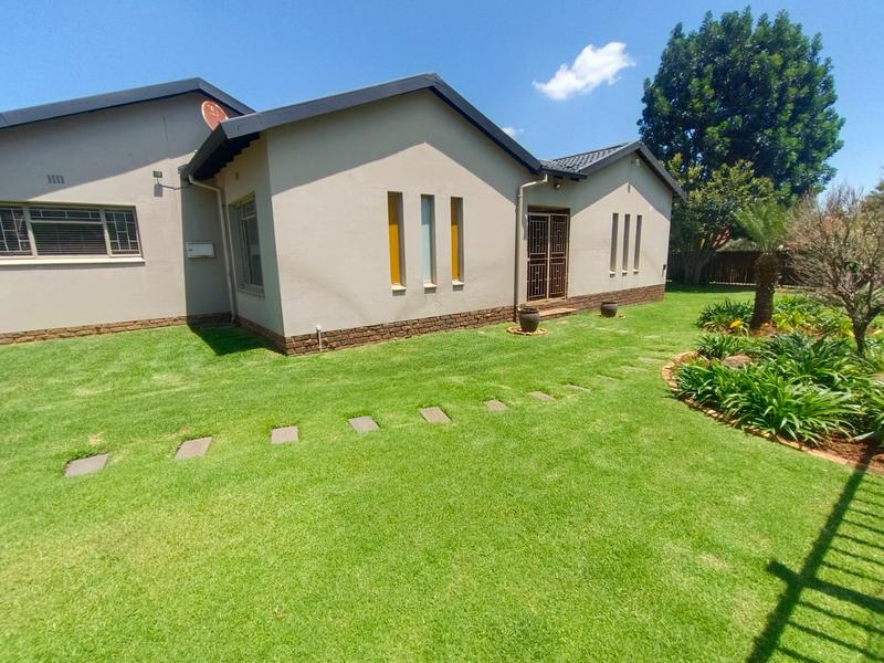 3 Bedroom Property for Sale in Sinoville Gauteng