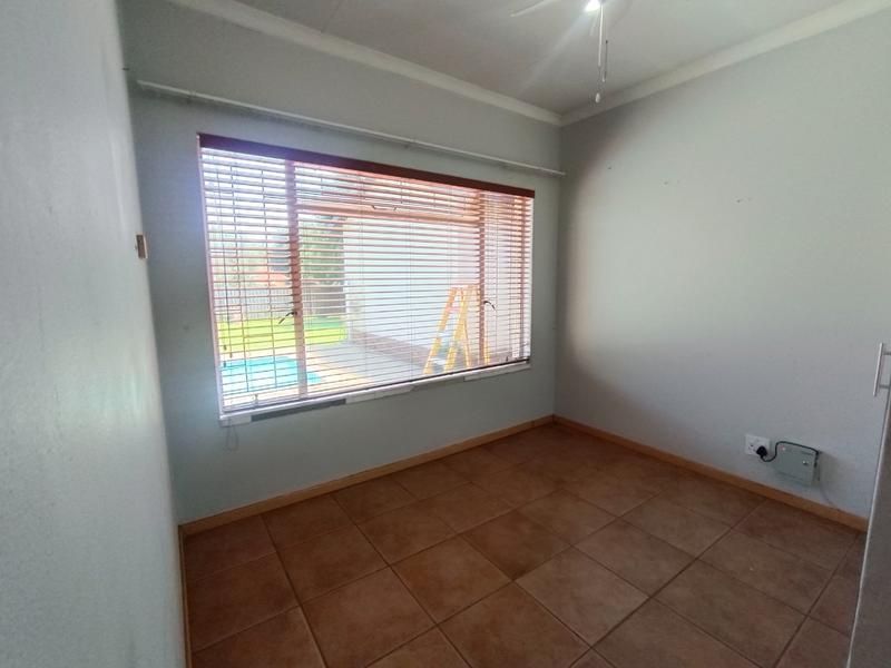 3 Bedroom Property for Sale in Sinoville Gauteng