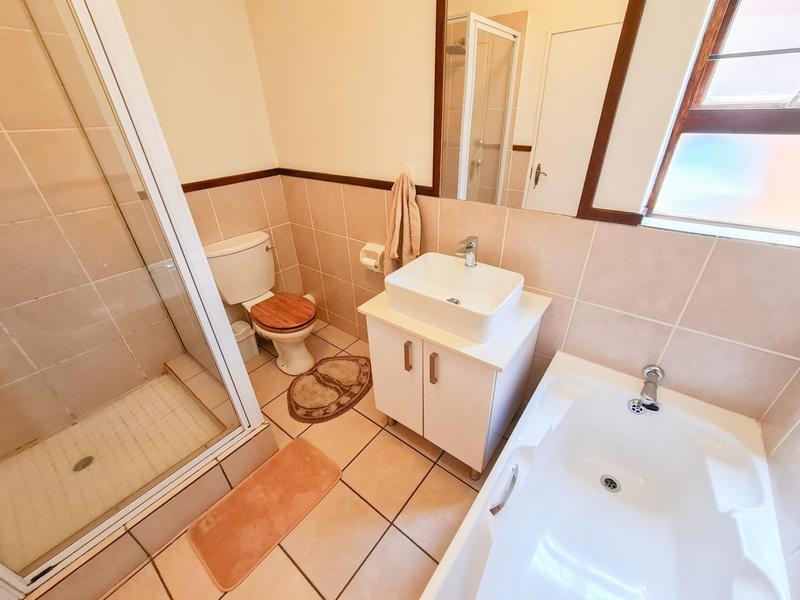 2 Bedroom Property for Sale in Sunninghill Gauteng