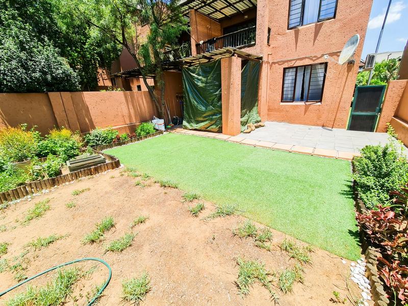 2 Bedroom Property for Sale in Sunninghill Gauteng