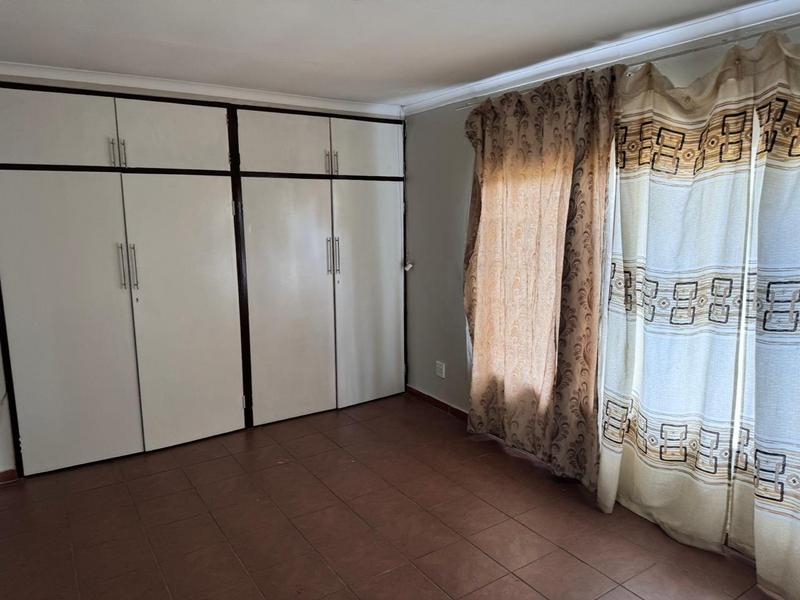 To Let 3 Bedroom Property for Rent in Croydon Gauteng