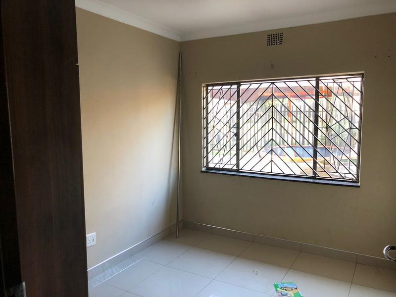 To Let 4 Bedroom Property for Rent in Erasmia Gauteng