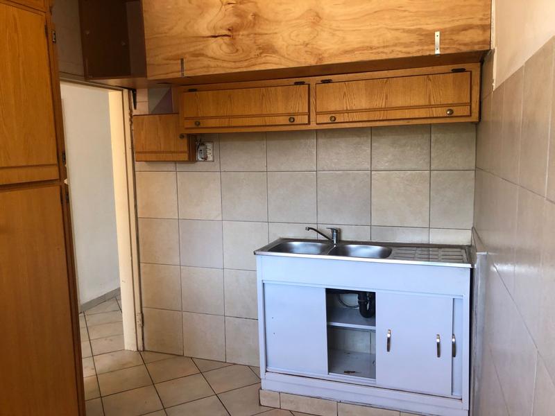 To Let 2 Bedroom Property for Rent in Laudium Gauteng