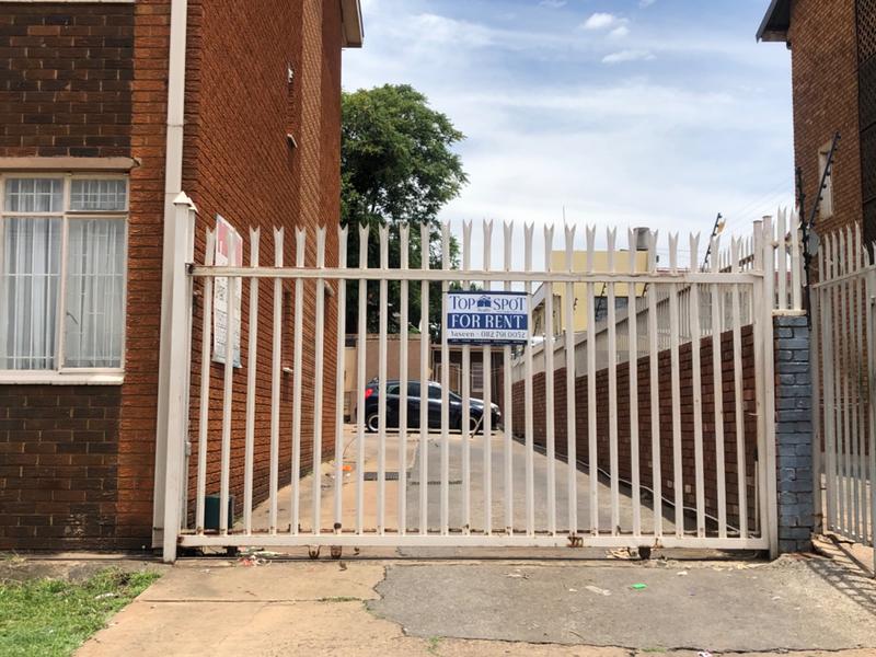 To Let 2 Bedroom Property for Rent in Laudium Gauteng