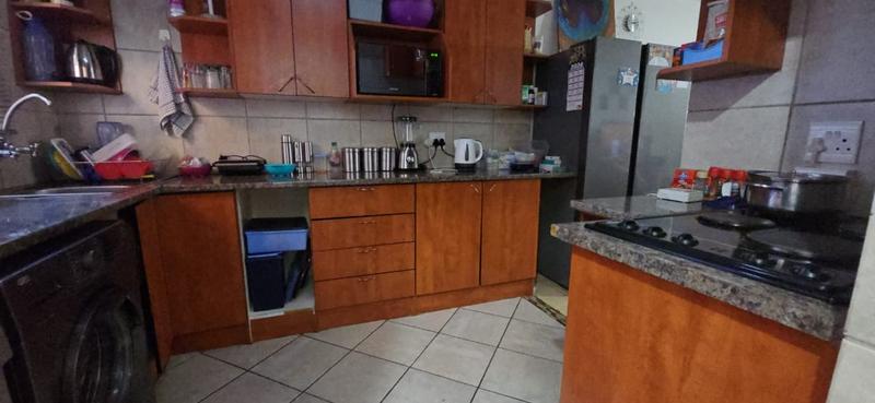 2 Bedroom Property for Sale in Doornpoort Gauteng