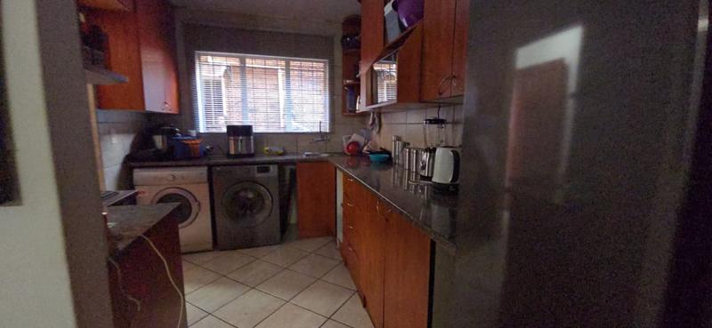 2 Bedroom Property for Sale in Doornpoort Gauteng