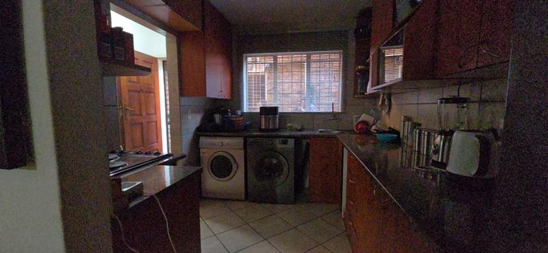 2 Bedroom Property for Sale in Doornpoort Gauteng