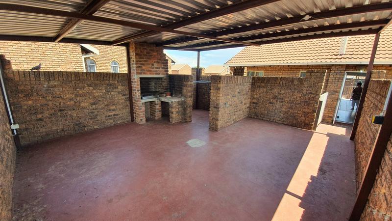 3 Bedroom Property for Sale in Doornpoort Gauteng