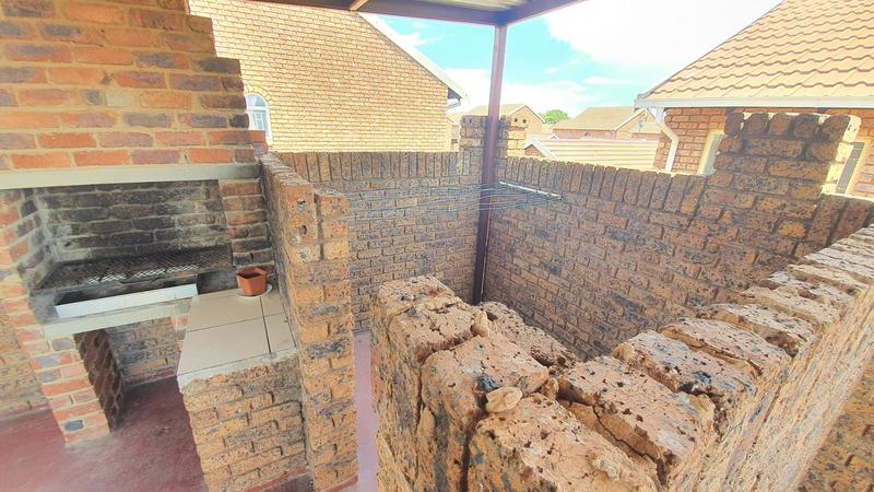 3 Bedroom Property for Sale in Doornpoort Gauteng