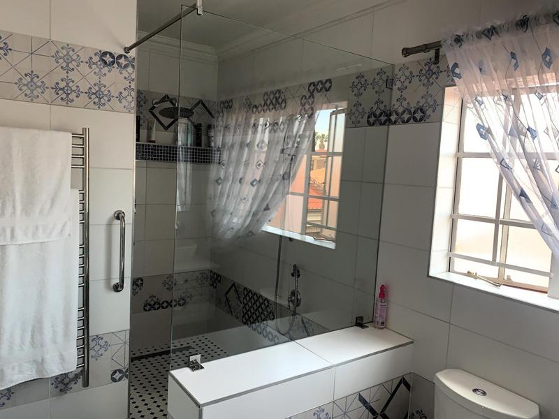 3 Bedroom Property for Sale in Bardene Gauteng