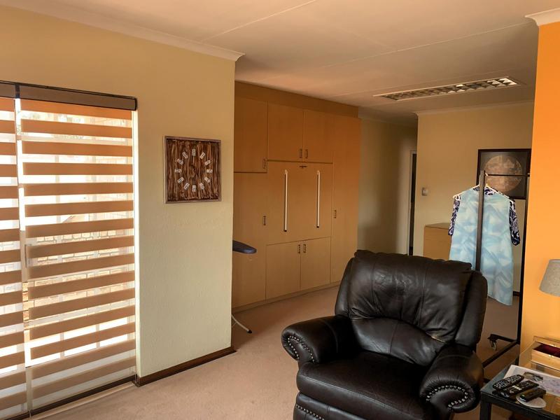 3 Bedroom Property for Sale in Bardene Gauteng