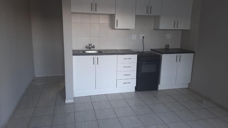 To Let 1 Bedroom Property for Rent in Lindbergh Park Gauteng