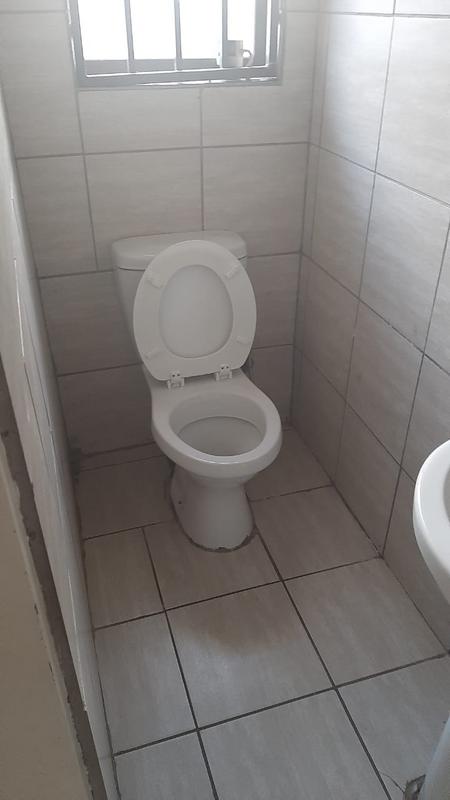 To Let 1 Bedroom Property for Rent in Lindbergh Park Gauteng