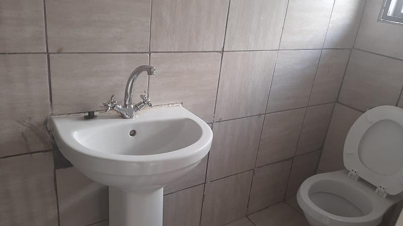 To Let 1 Bedroom Property for Rent in Lindbergh Park Gauteng