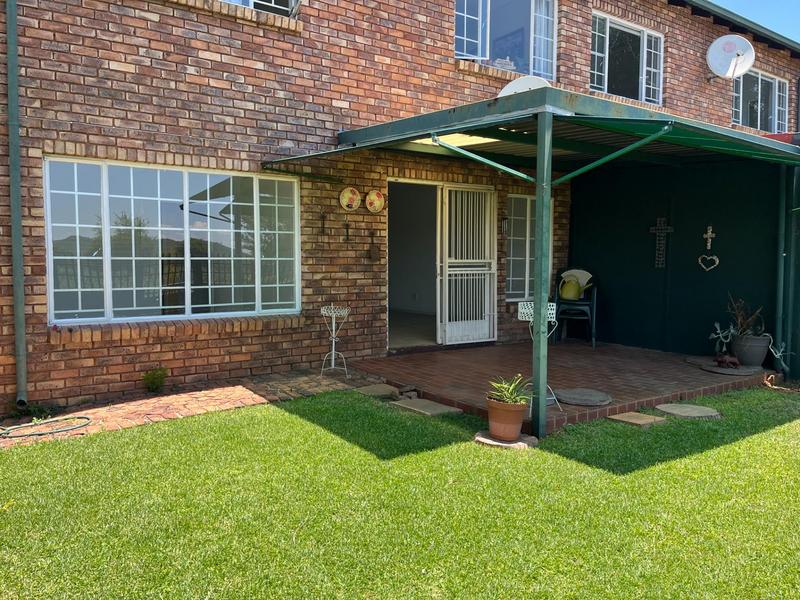 To Let 2 Bedroom Property for Rent in Doornpoort Gauteng