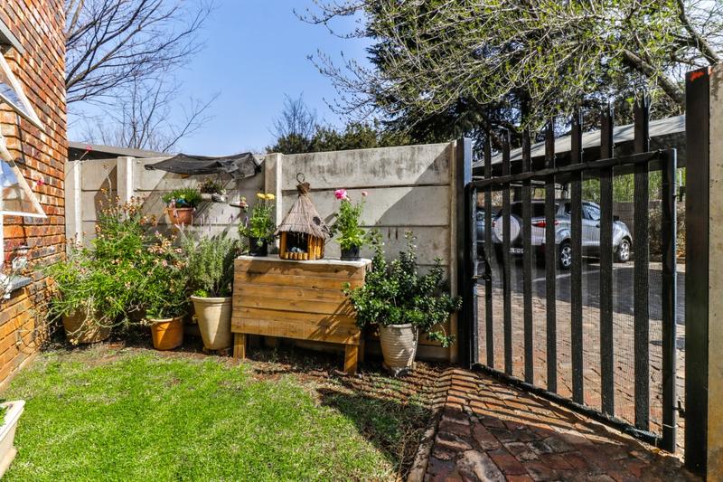 To Let 3 Bedroom Property for Rent in Strubenvale Gauteng