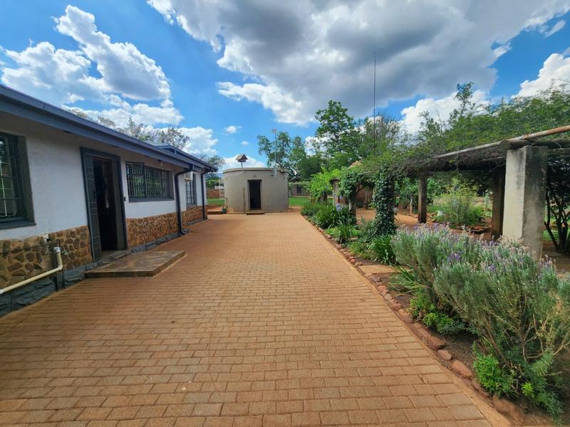 0 Bedroom Property for Sale in Hekpoort Gauteng