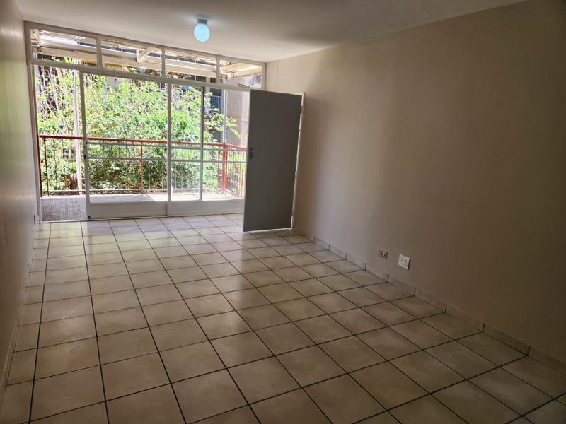 1 Bedroom Property for Sale in Sunnyside Gauteng