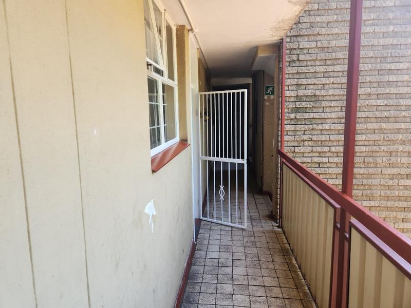 1 Bedroom Property for Sale in Sunnyside Gauteng