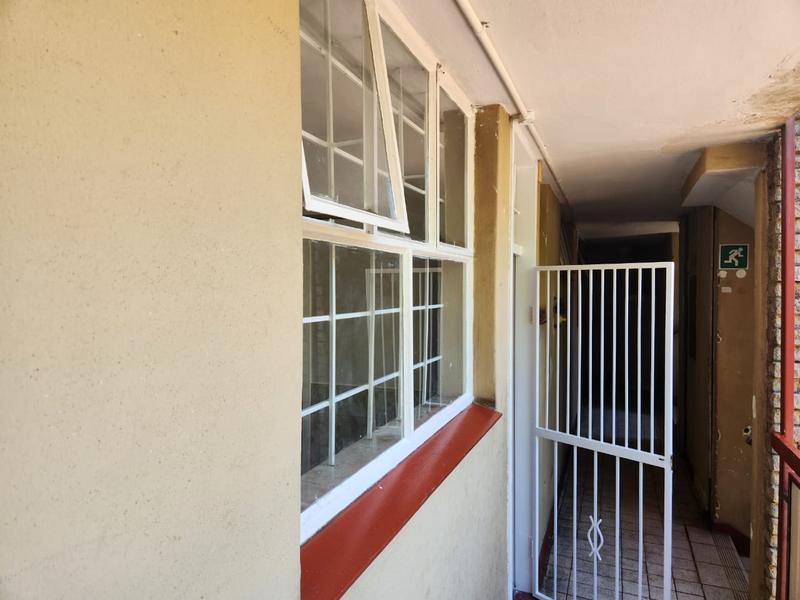 1 Bedroom Property for Sale in Sunnyside Gauteng