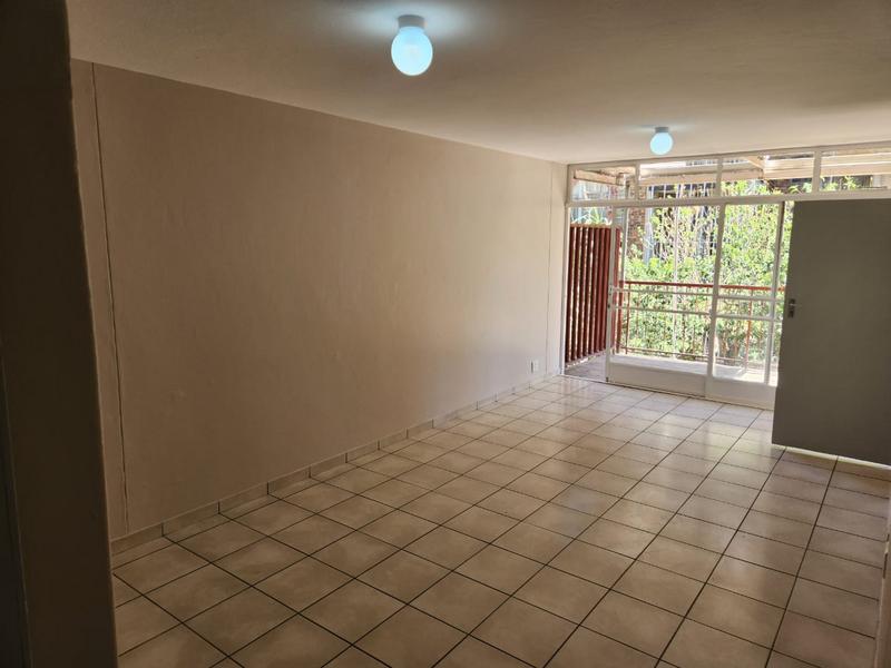 1 Bedroom Property for Sale in Sunnyside Gauteng