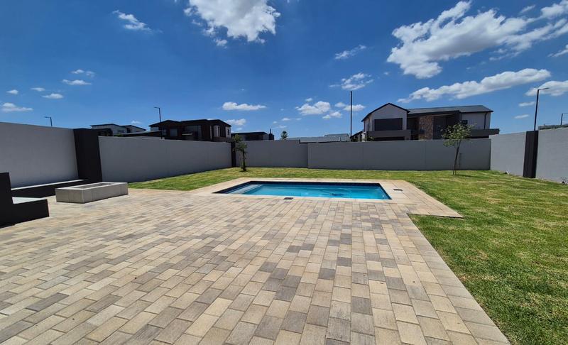 4 Bedroom Property for Sale in Midstream Heights Gauteng