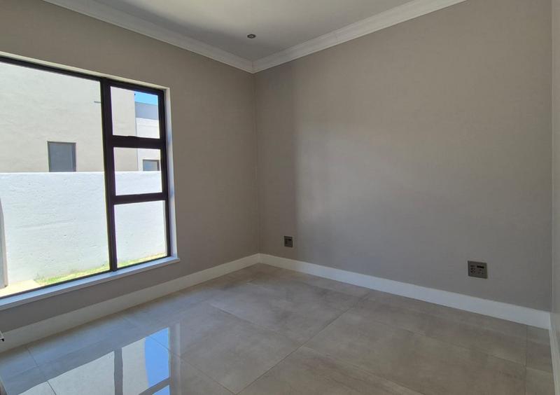 4 Bedroom Property for Sale in Midstream Heights Gauteng